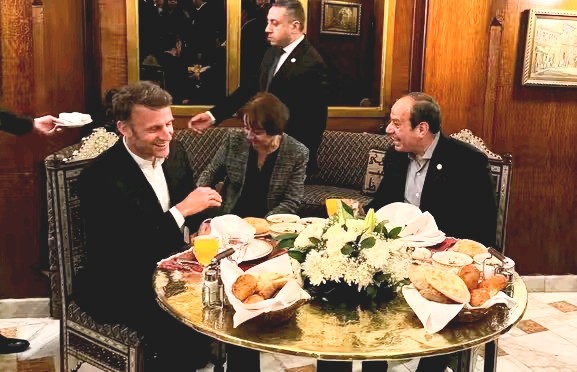 الرئيس السيسى يتناول العشاء مع الرئيس ماكرون بالحسين
