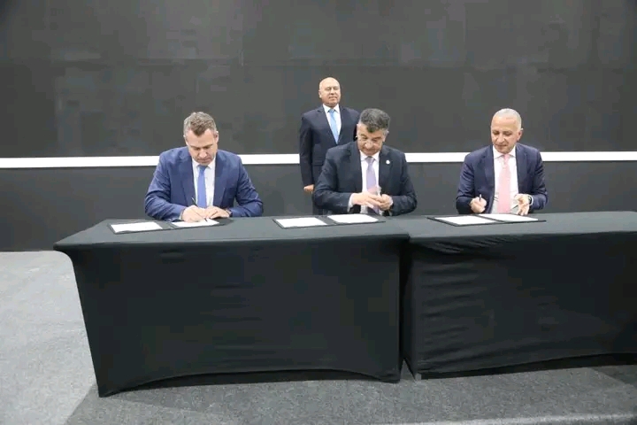 دويتشه بان الألمانية تفوز بعقد تشغيل قطار السخنة–مطروح السريع