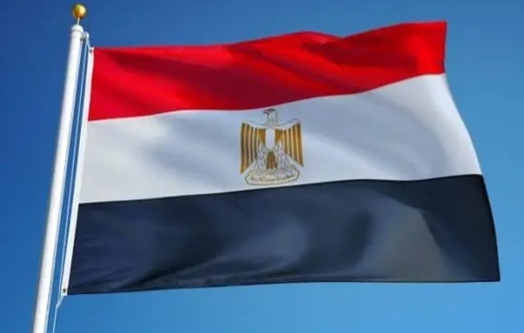 مصر ترحب بتعليق العمليات العسكرية وتدعو لاستثمار الفرصة للحلول الدبلوماسية