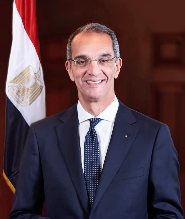 وزير الاتصالات يبحث التعاون والاسثمار مع مسؤلى شركات الاتصالات اليابانية   