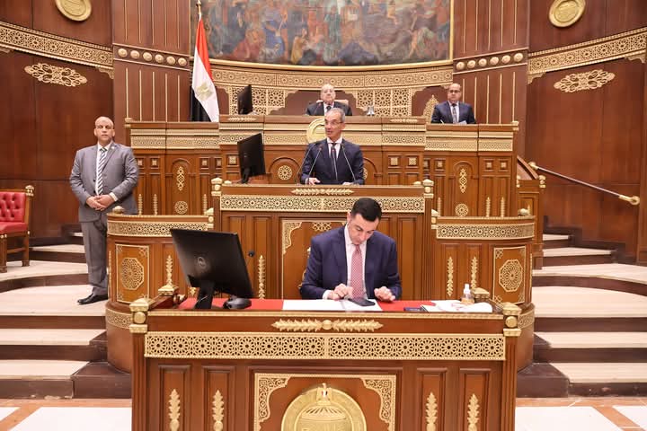 تفاصيل كلمة وزير الاتصالات أمام الجلسة العامة لمجلس الشيوخ 