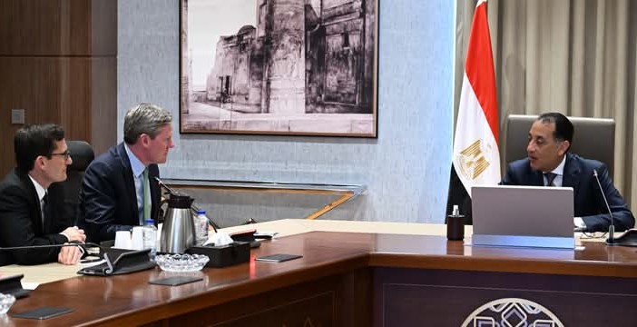 مدبولي يستقبل رئيس فيزا العالمية ويستعرض خطط الإستثمار في مصر