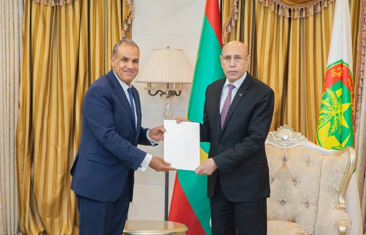 وزير الخارجية يسلم رسالة من الرئيس السيسى إلى الرئيس الموريتانى