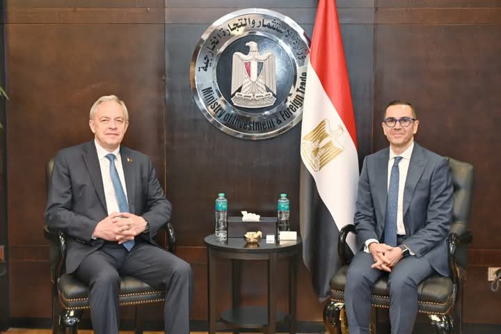 وزير الاستثمار يبحث التعاون التجارى والاقتصادي بين مصر بيلاروسيا