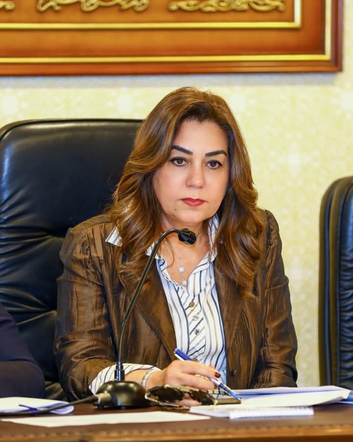 وزيرة التنمية المحلية تُوجه القطاعات الخدمية بالمحافظات بالاستعداد لعيد الأضحى 