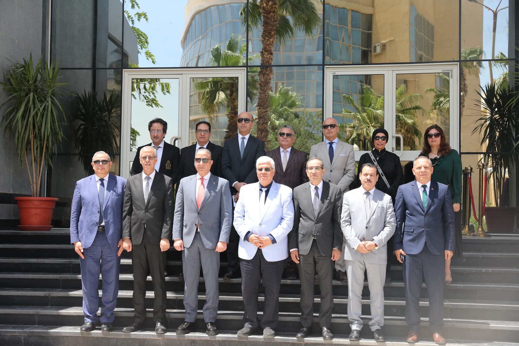 استعداداً للعام الدراسي..وزير التعليم العالى يلتقى رؤساء الجامعات الأهلية  