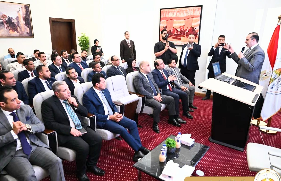 وزير الشئون النيابية يؤكد اهتمام الرئيس السيسى بملف تمكين الشباب