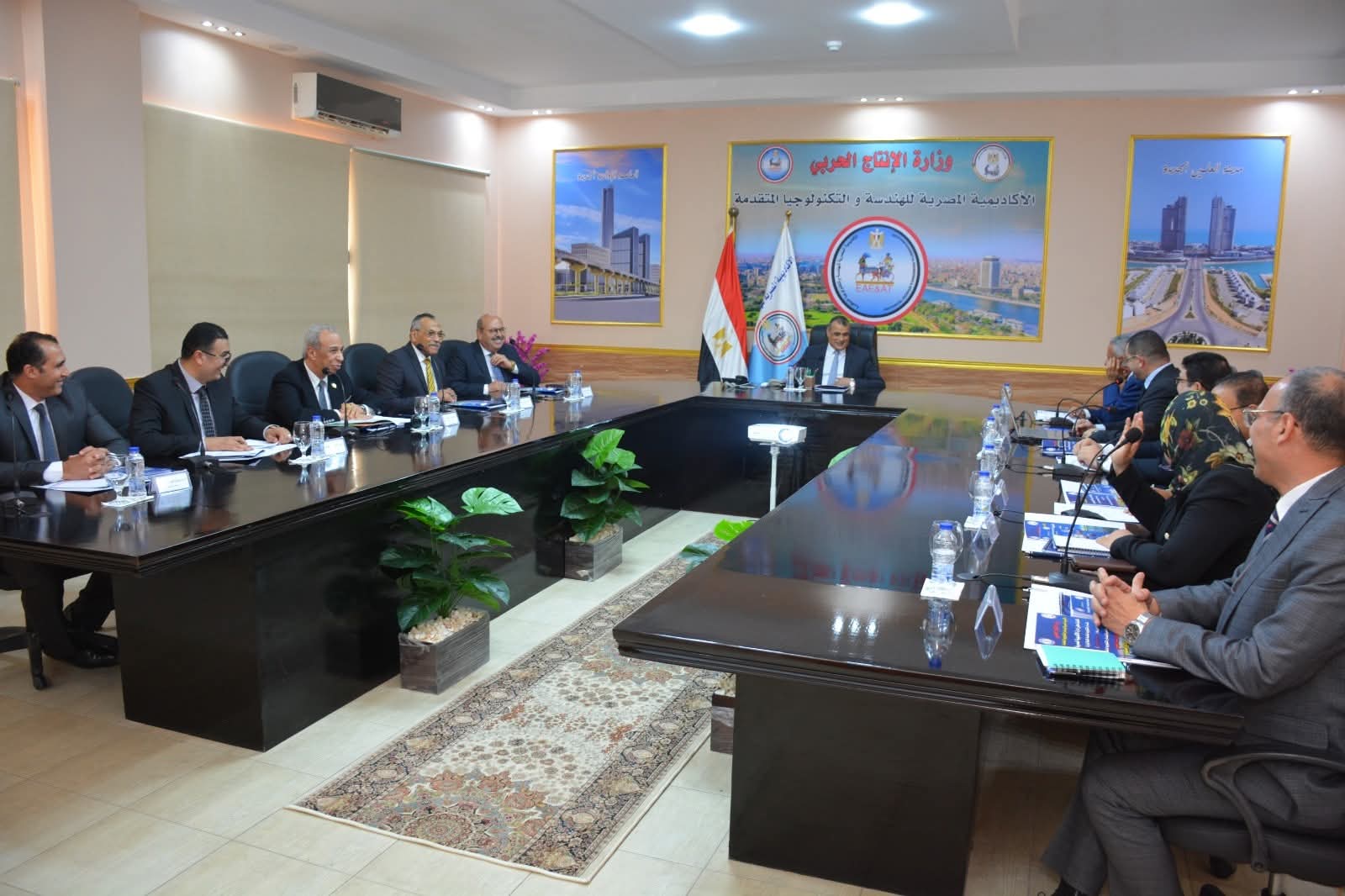 وزير الانتاج الحربي يترأس مجلس إدارة الأكاديمية المصرية للهندسه والتكنولوجيا المتقدمة 