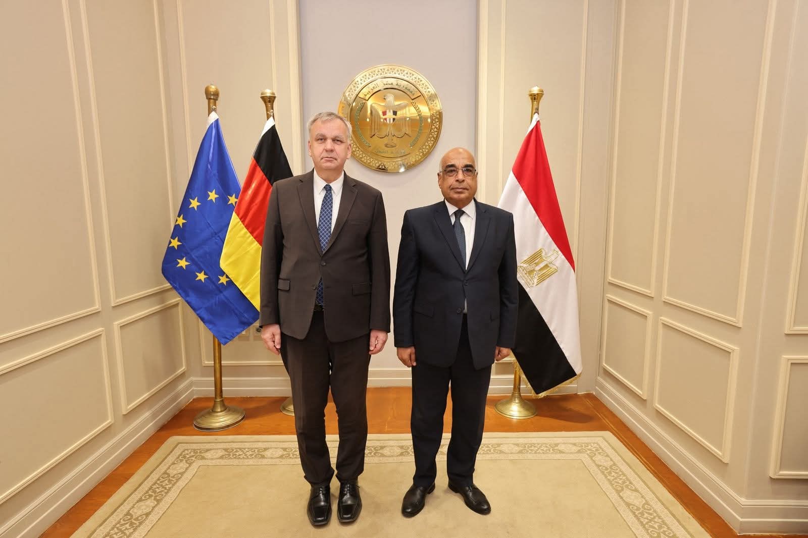 وزير العدل يبحث مع سفير ألمانيا بالقاهره التعاون فى مختلف المجالات القانونية والقضائية 