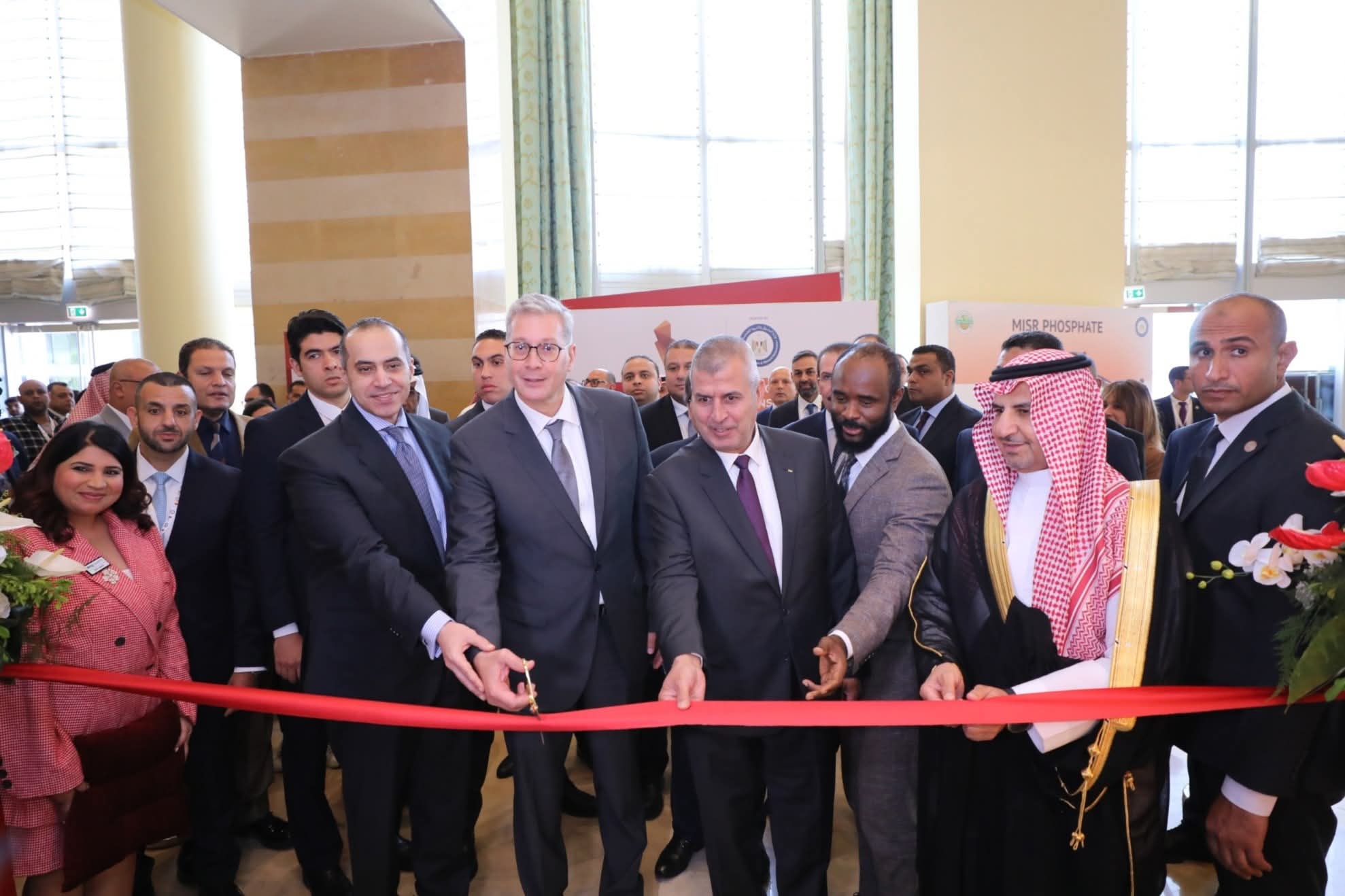 وزير البترول يفتتح المعرض المصاحب لمنتدى مصر للتعدين فى نسخته الرابعة