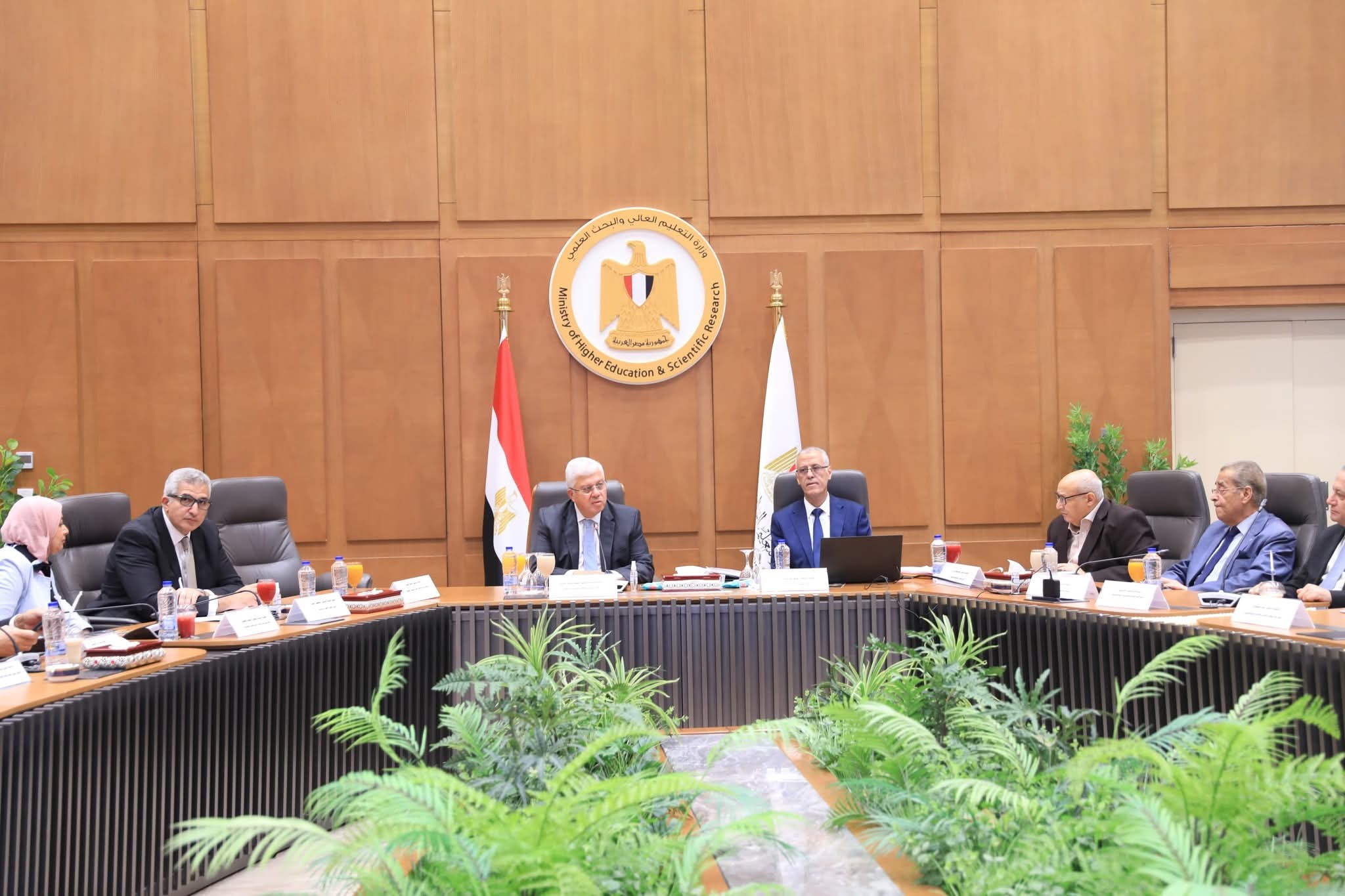 وزير التعليم العالي والبحث العلمي يترأس اجتماع مجلس الجامعات الأهلية 