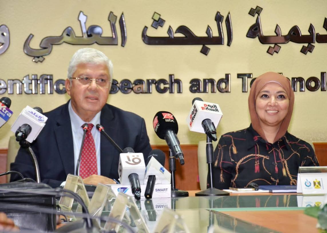 وزير التعليم العالي والبحث العلمي يعلن جوائز الدولة والأكاديمية لعام 2024