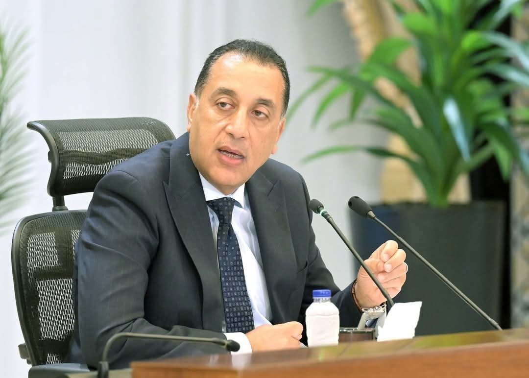 رئيس الوزراء يتابع الإجراءات التنفيذية لتوطين صناعة السيارات الكهربائية فى مصر