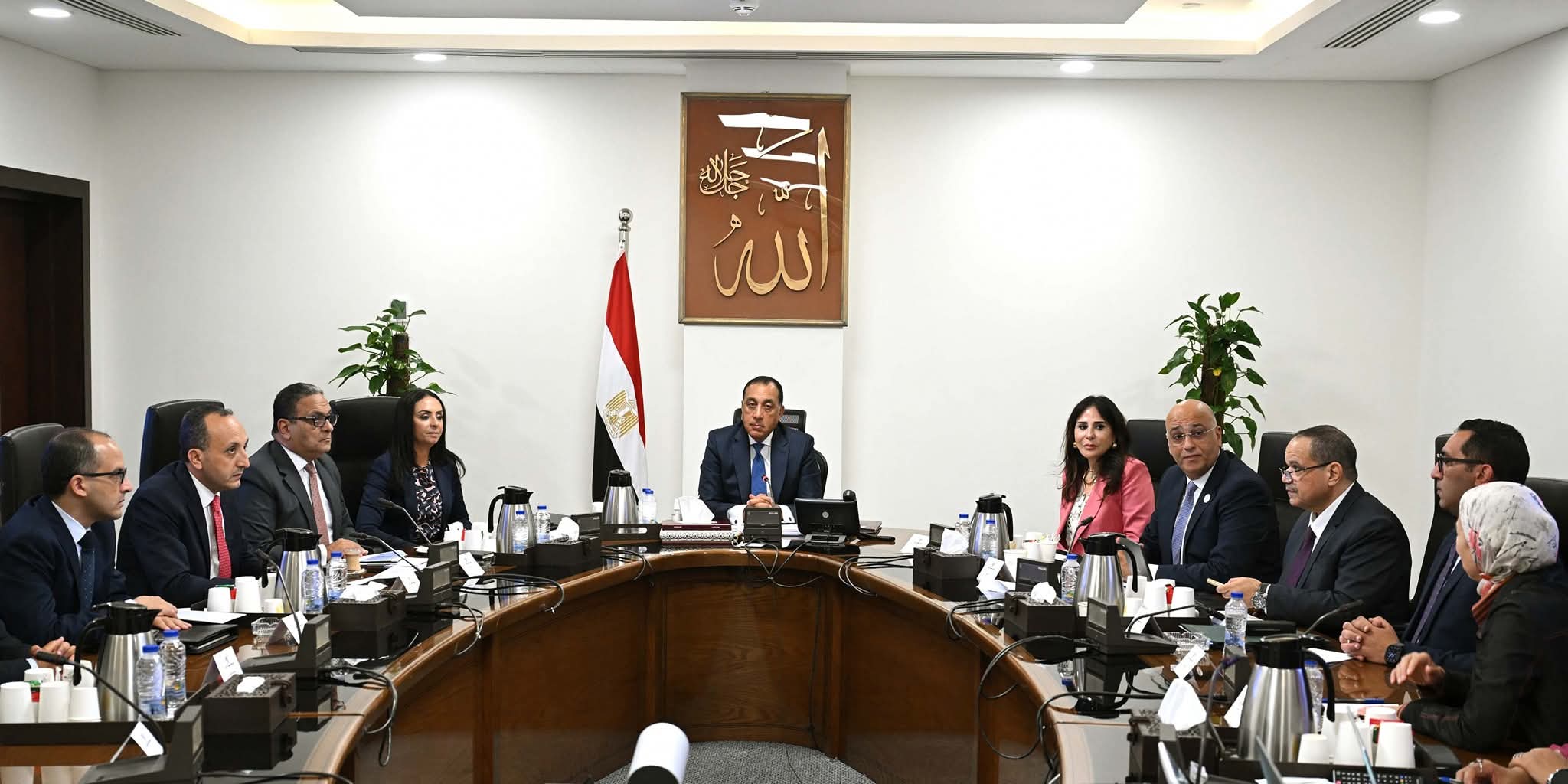 رئيس الوزراء يستعرض الاستراتيجية الوطنية للحرف اليدوية 2025-2030