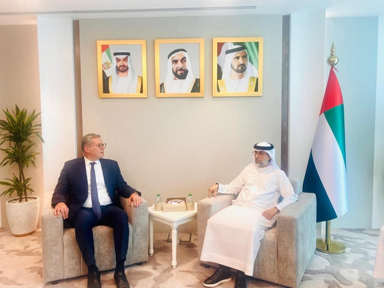 وزير البترول يبحث التعاون وتعزيز الشراكة مع وزير الطاقة الاماراتى