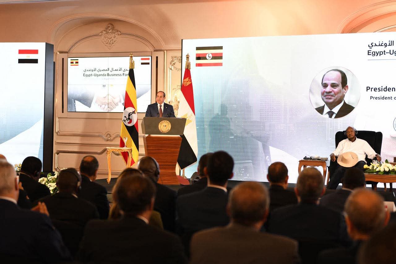 الرئيس السيسى يفتتح جلسة منتدى مجلس رجال الأعمال المصرى الأوغندي