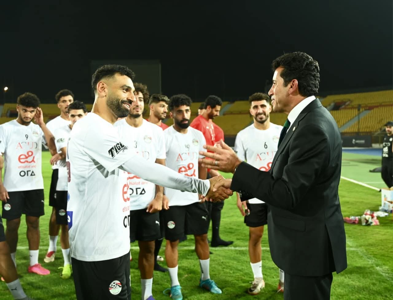 وزير الرياضة يشهد مران المنتخب الوطنى قبل مواجهة منتخب إثيوبيا 