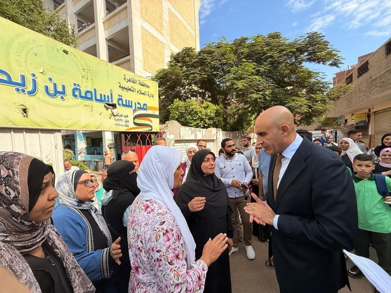وزير التربية والتعليم يتابع انطلاق العام الدراسي الجديد