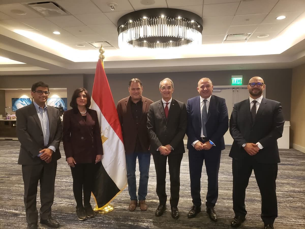 وزير الاتصالات يبحث التعاون مع شركات أمريكية كبرى