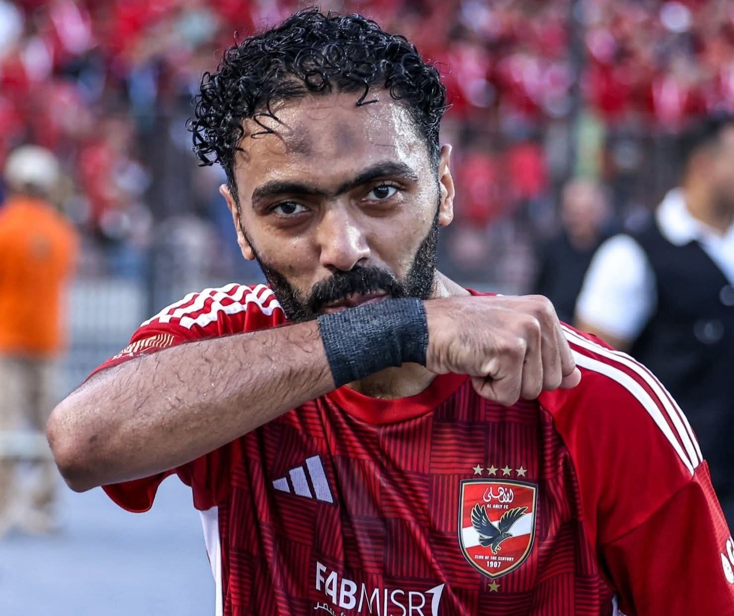 الأهلي يتفوق على الزمالك ويقترب من قمة الدوري