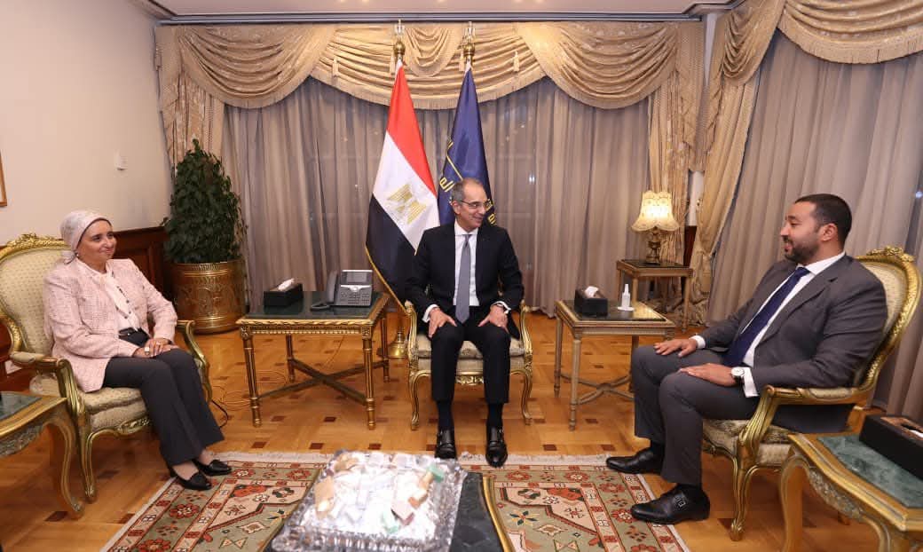 عمرو طلعت يستقبل القيادات الجديدة للشركة المصرية للاتصالات