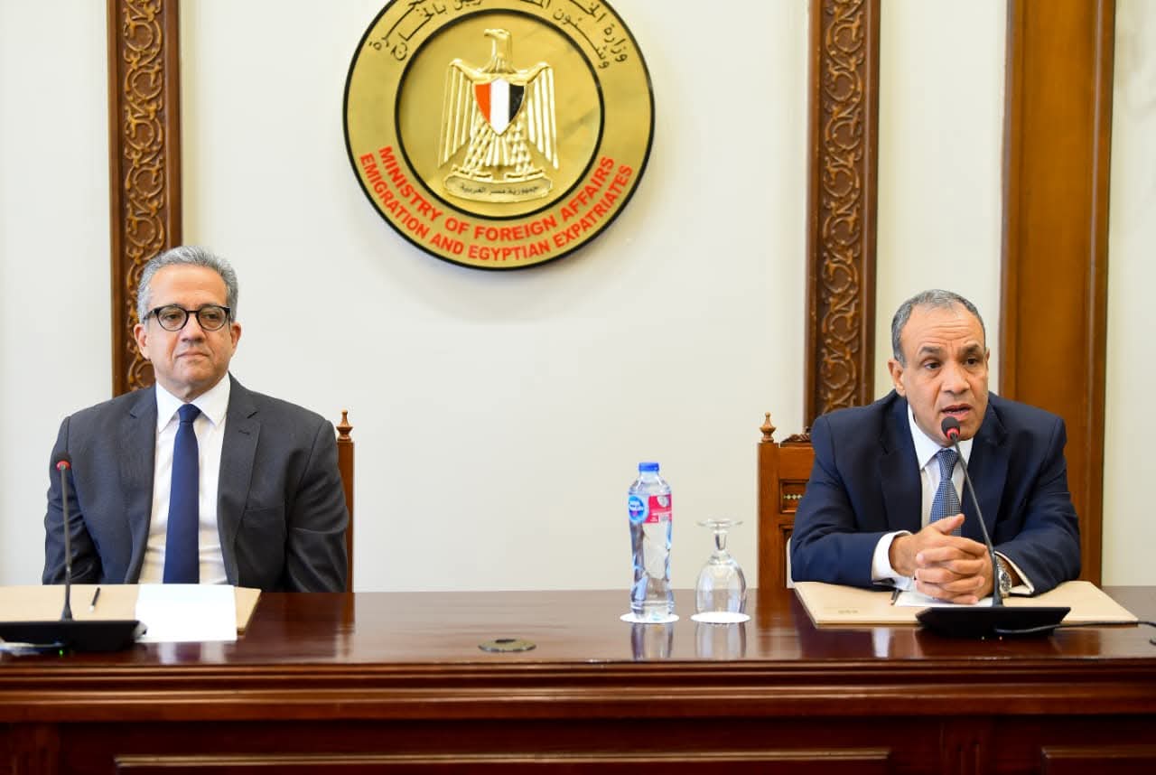 خالد العناني يزور وزارة الخارجية بعد انتخابه مديرًا لليونسكو