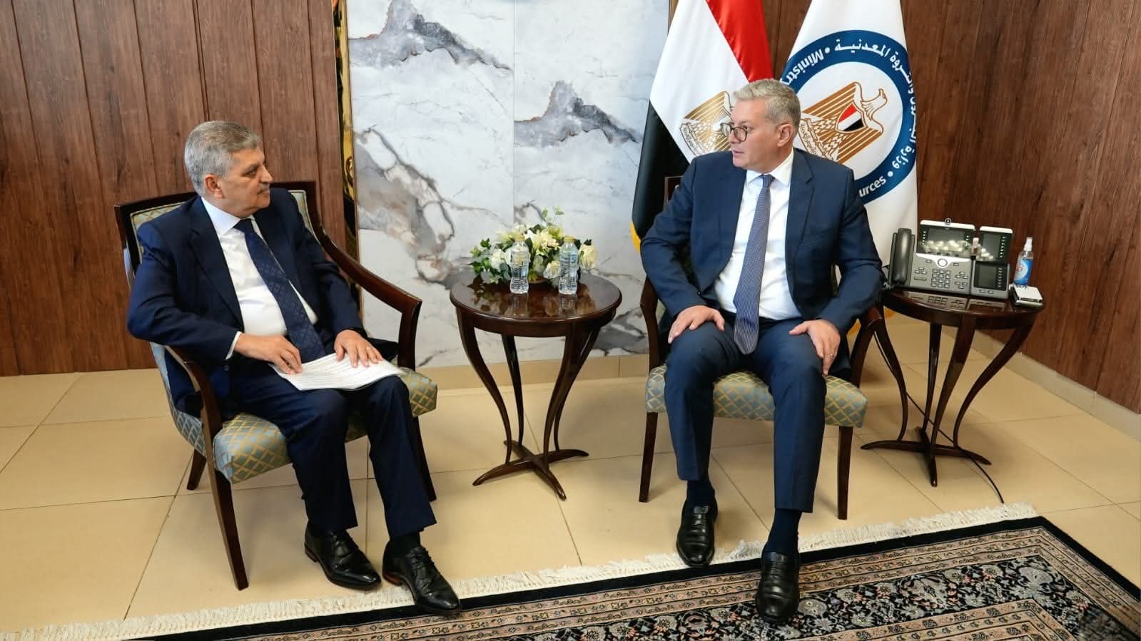البترول وقناة السويس يتعاونان لإقامة محطة غاز جديدة