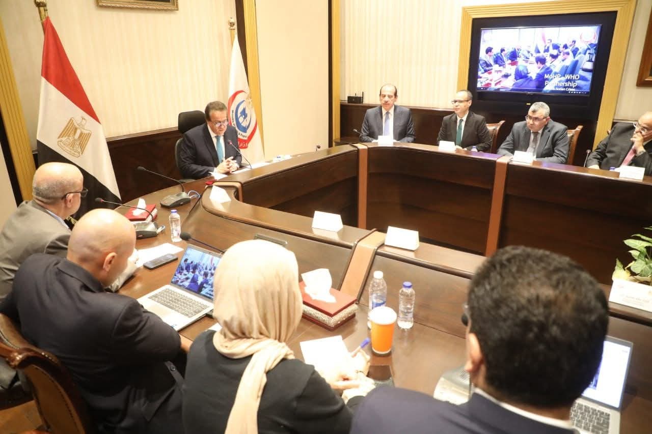وزير الصحة يبحث مع منظمة الصحة العالمية دعم المرضى الفلسطينيين
