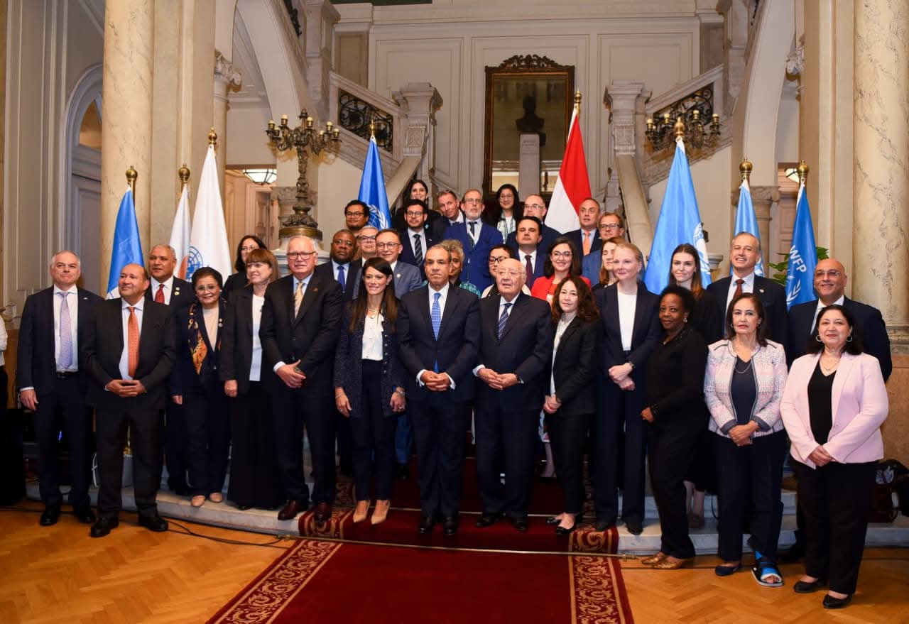 وزير الخارجية يبحث التعاون مع وفد رؤساء وكالات الأمم المتحدة