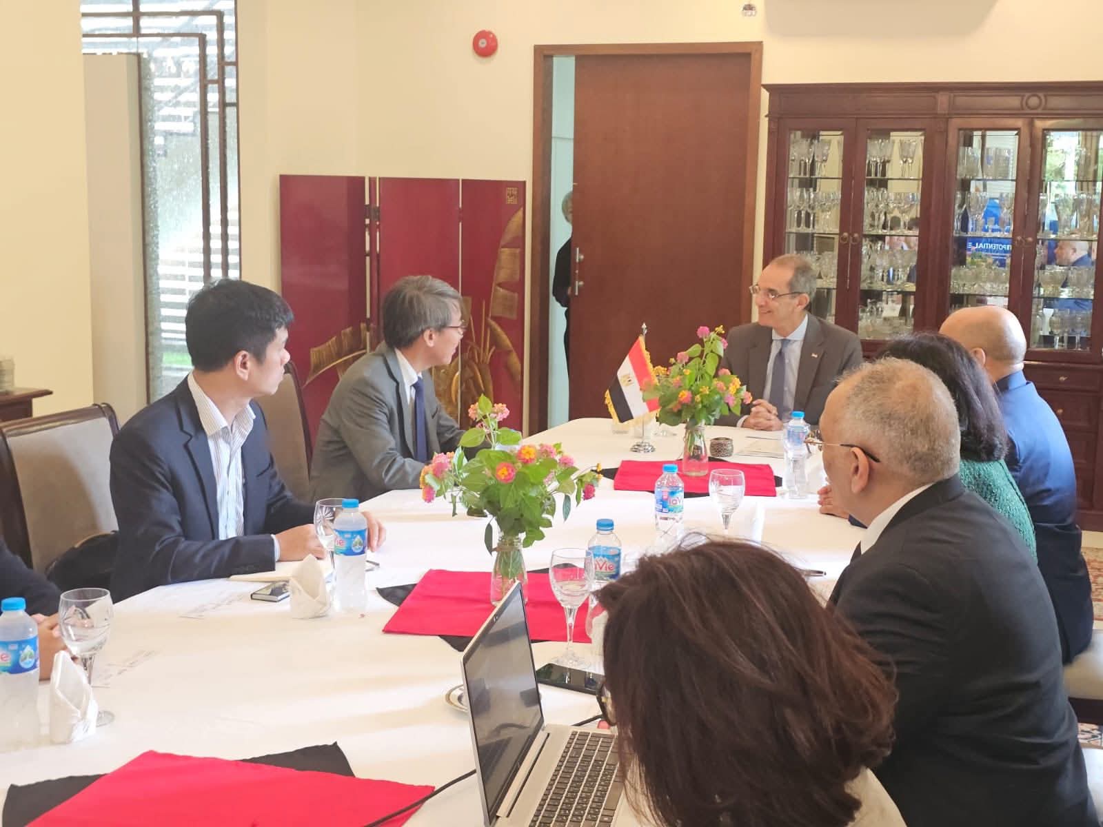 في ختام زيارته لفيتنام.. وزير الاتصالات يبحث تعزيز الاستثمار الرقمي