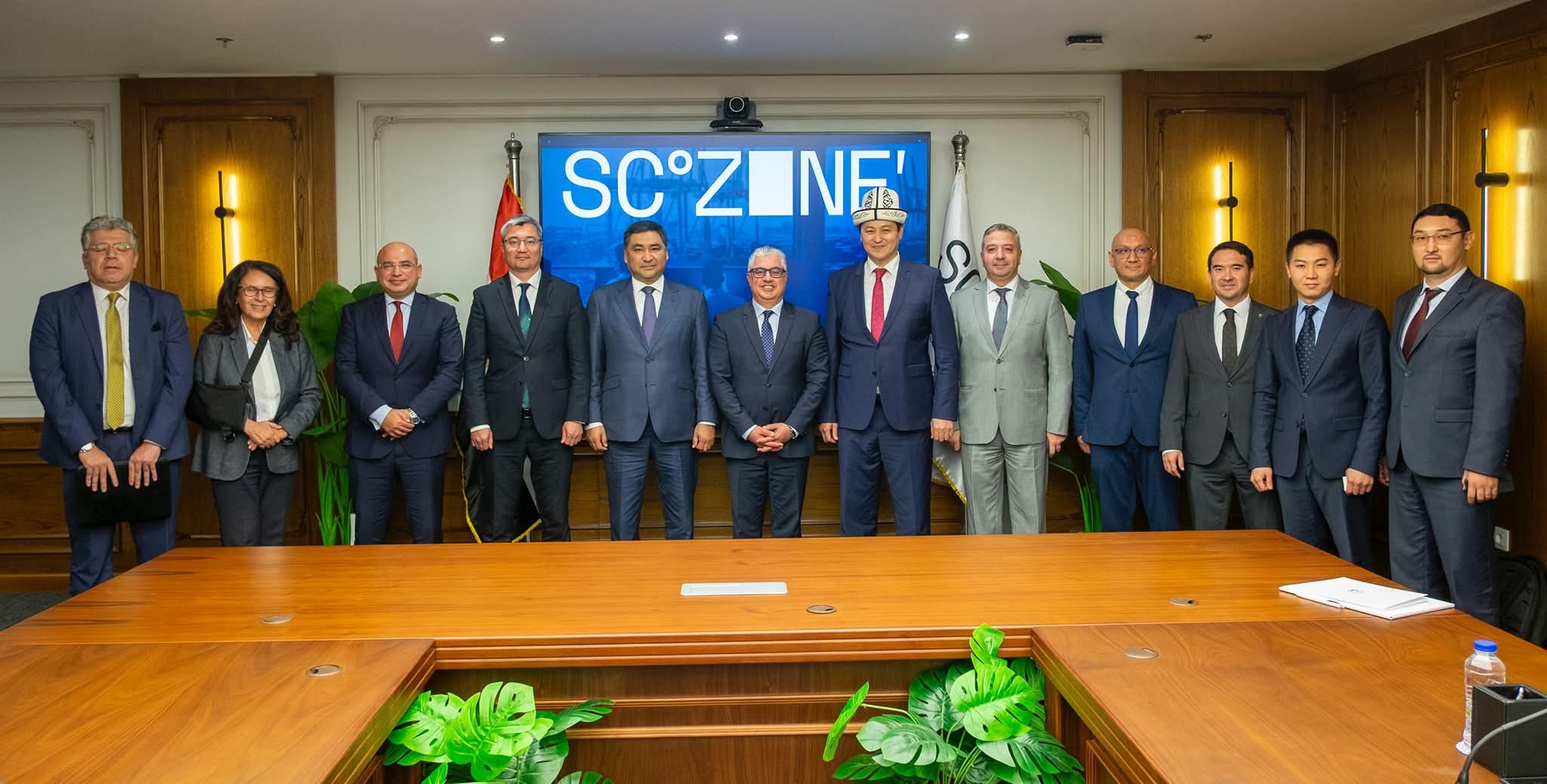 رئيس اقتصادية قناة السويس يبحث التعاون مع قرغيزستان