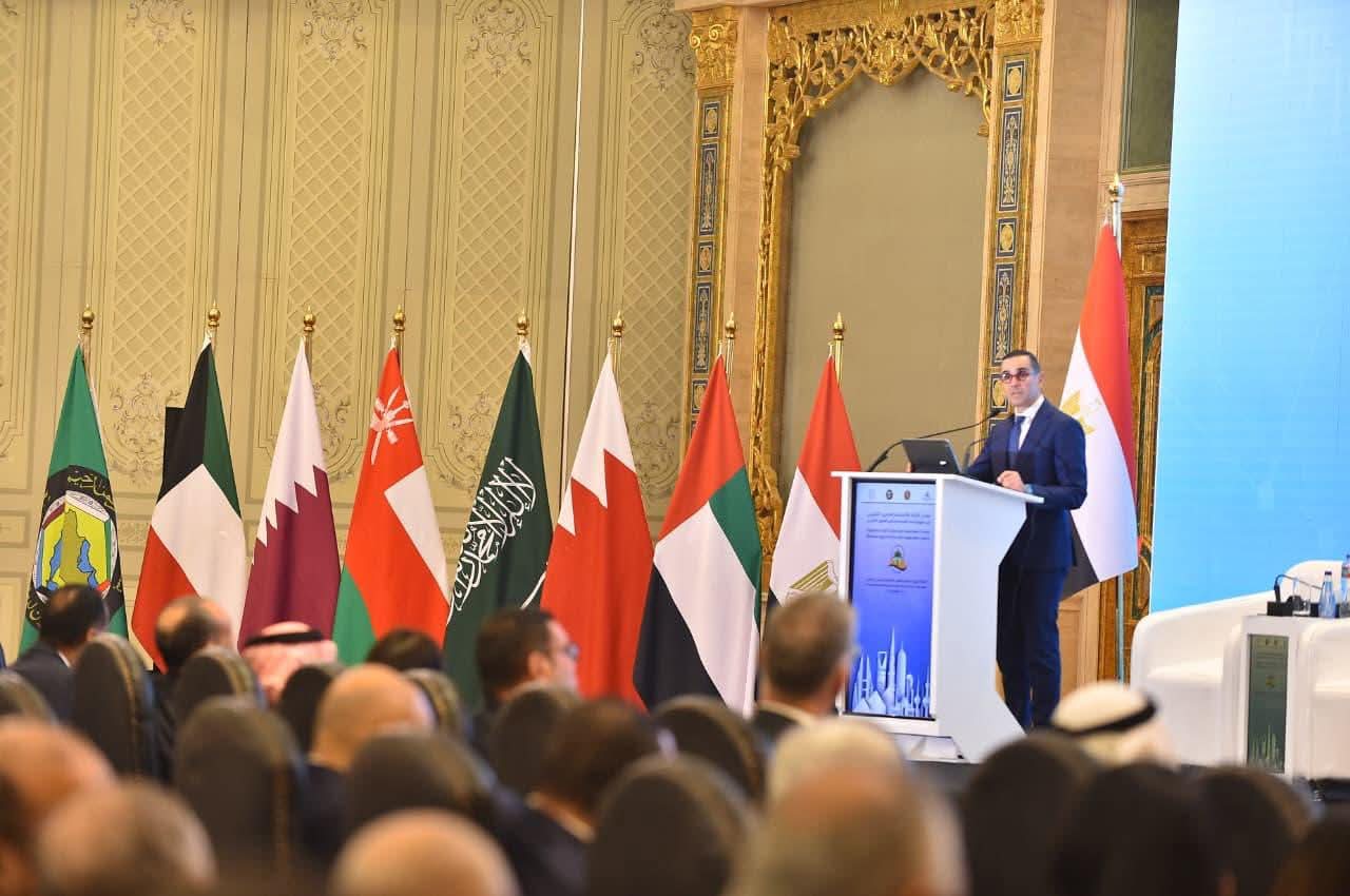 وزير الاستثمار: 41 مليار دولار تدفقات استثمارات خليجية إلى مصر