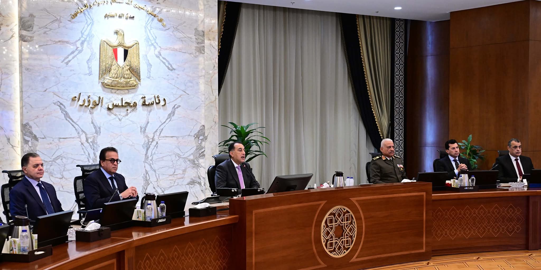 حزمة قرارات حكومية شاملة لتعزيز التعليم والصناعة والتنمية الوطنية