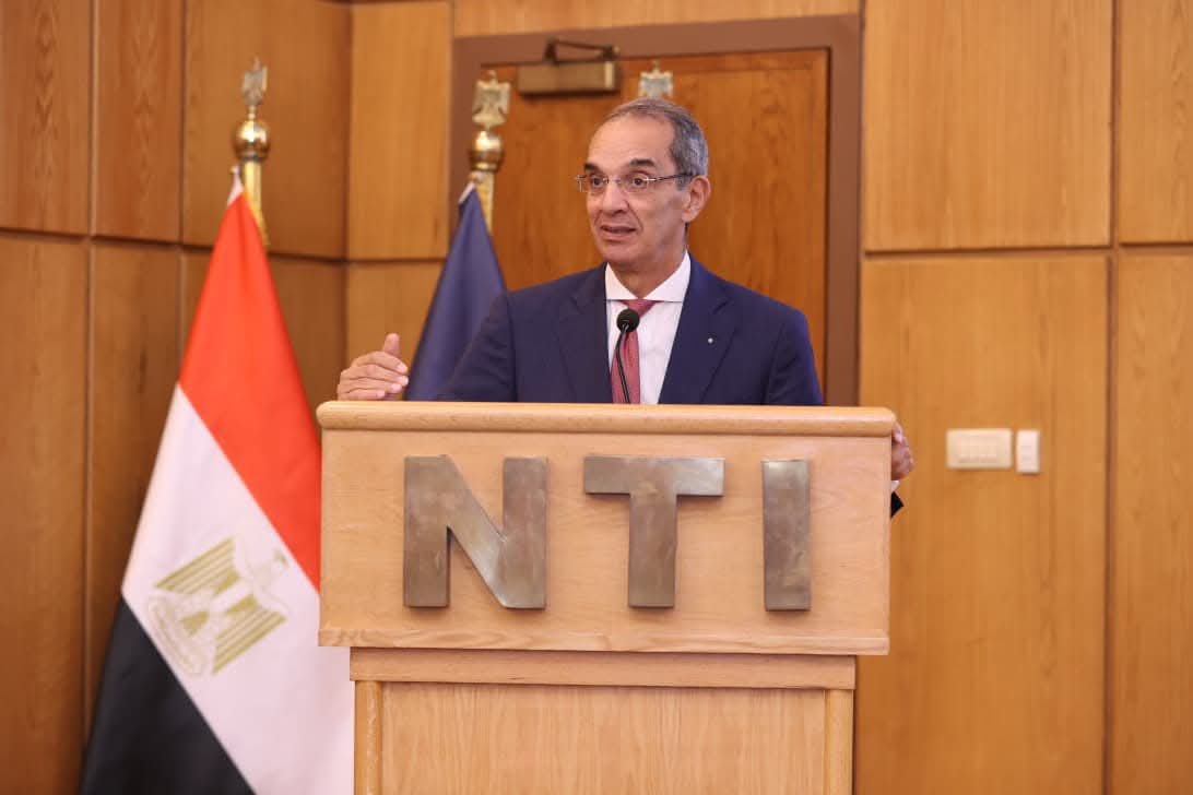 وزير الاتصالات يؤكد تعميق قدرات الشباب بتوظيف التكنولوجيا عالميًا