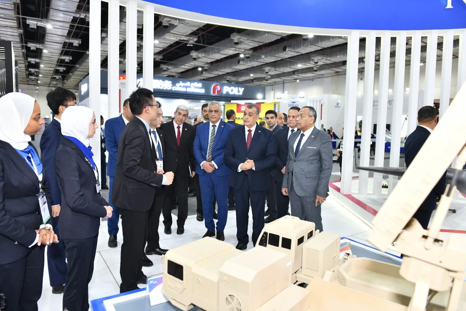 وزير الإنتاج الحربي يؤكد تعزيز الشراكات الدولية في ختام EDEX 2025