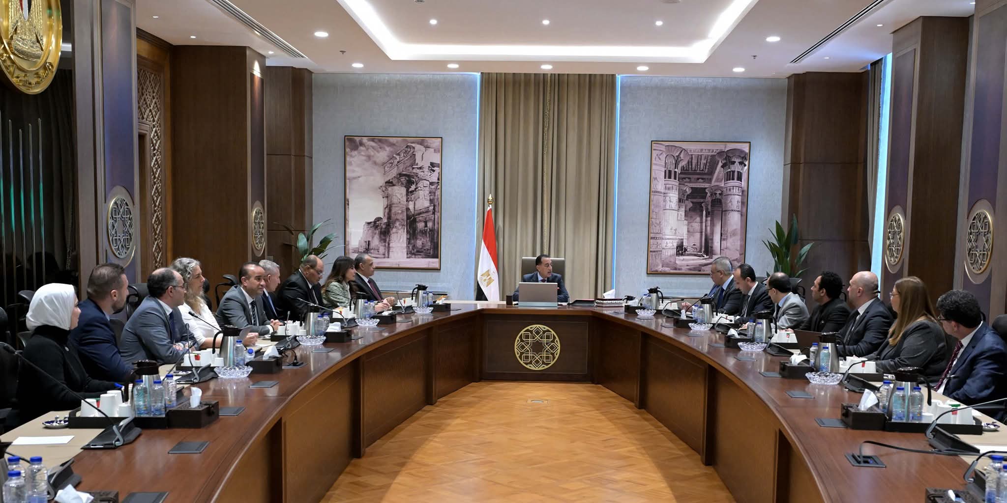 رئيس الوزراء يتابع الموقف التنفيذي لتطوير حديقتي الحيوان والأورمان