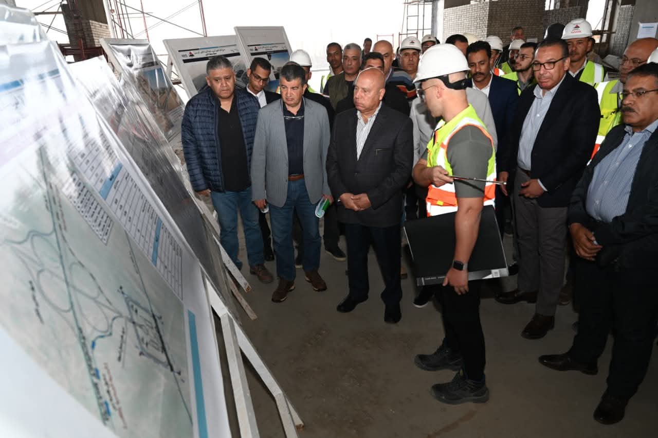 وزير النقل يتفقد الخط الثاني للقطار السريع لتعزيز التنمية بالصعيد