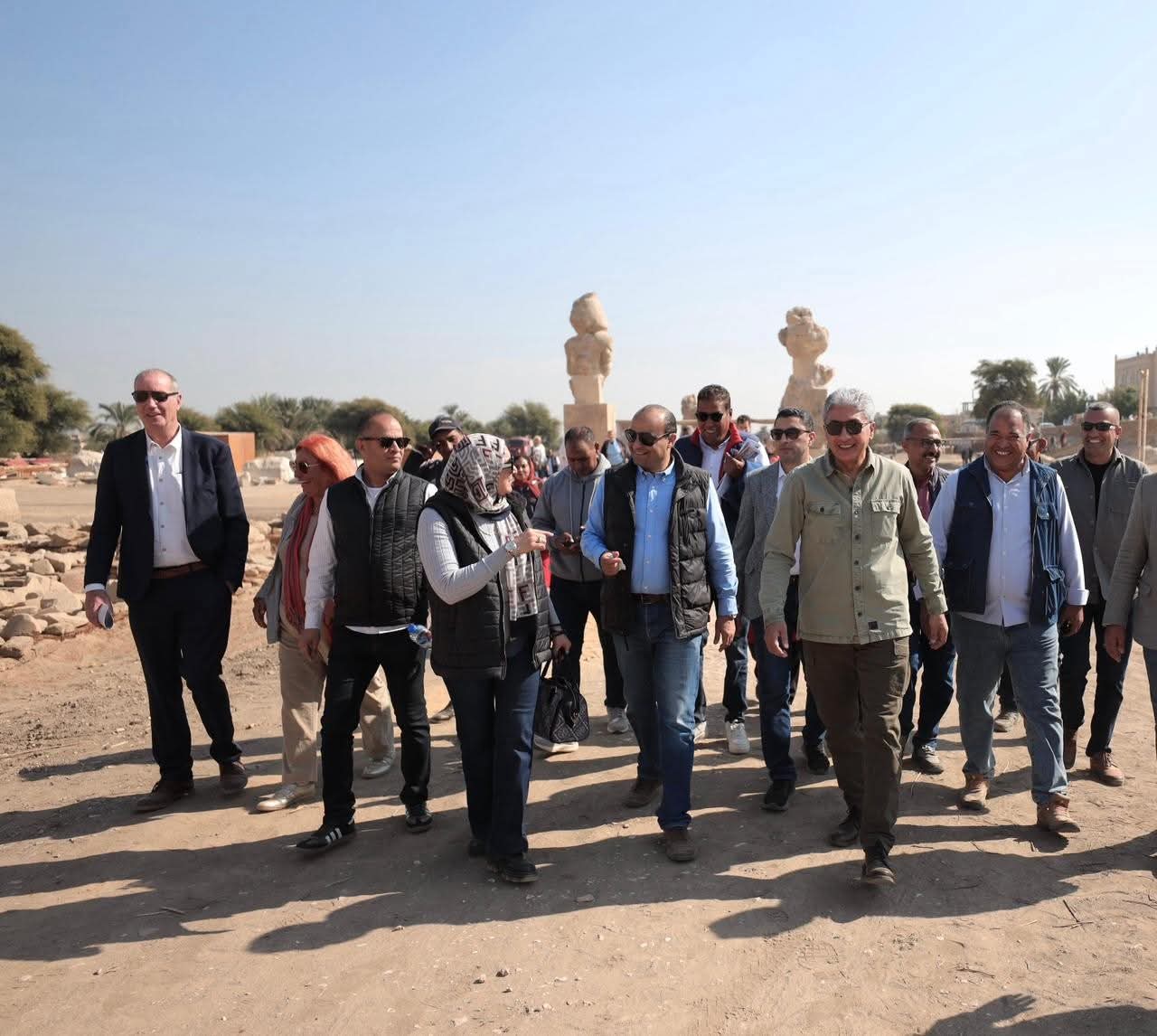 وزير السياحة يتفقد مشروعات ترميم مواقع أثرية بالأقصر