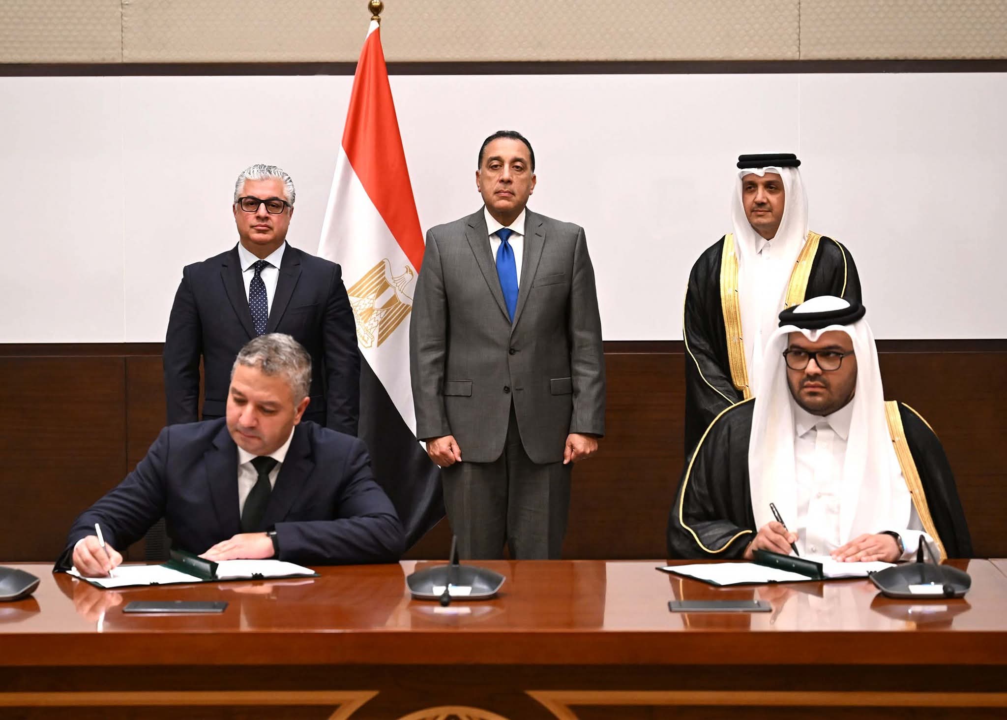 توقيع عقد أول مشروع قطري لإنتاج وقود الطائرات المستدام بالسخنة