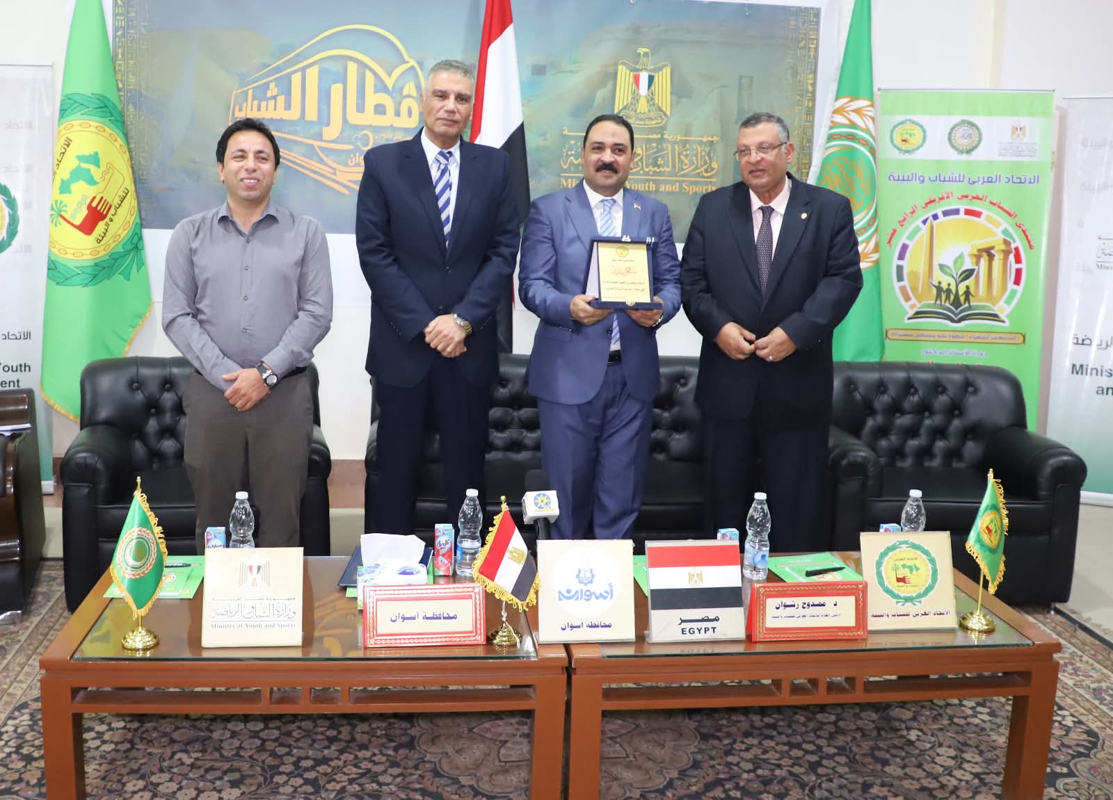 محافظ أسوان: حزمة مشروعات جديدة لتحسين جودة حياة المواطنين