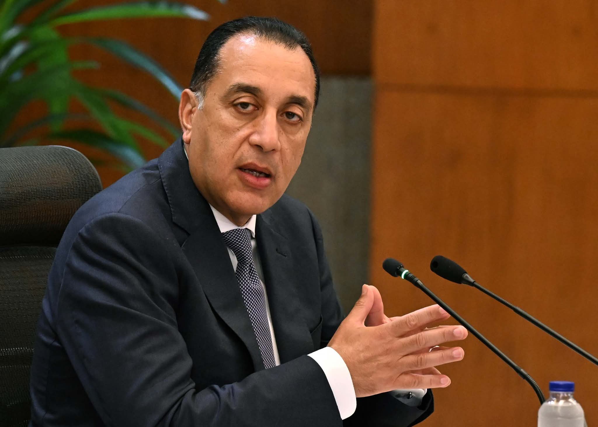 رئيس الوزراء يتوجه إلى لبنان لتعزيز التعاون ومناقشة القضايا الإقليمية