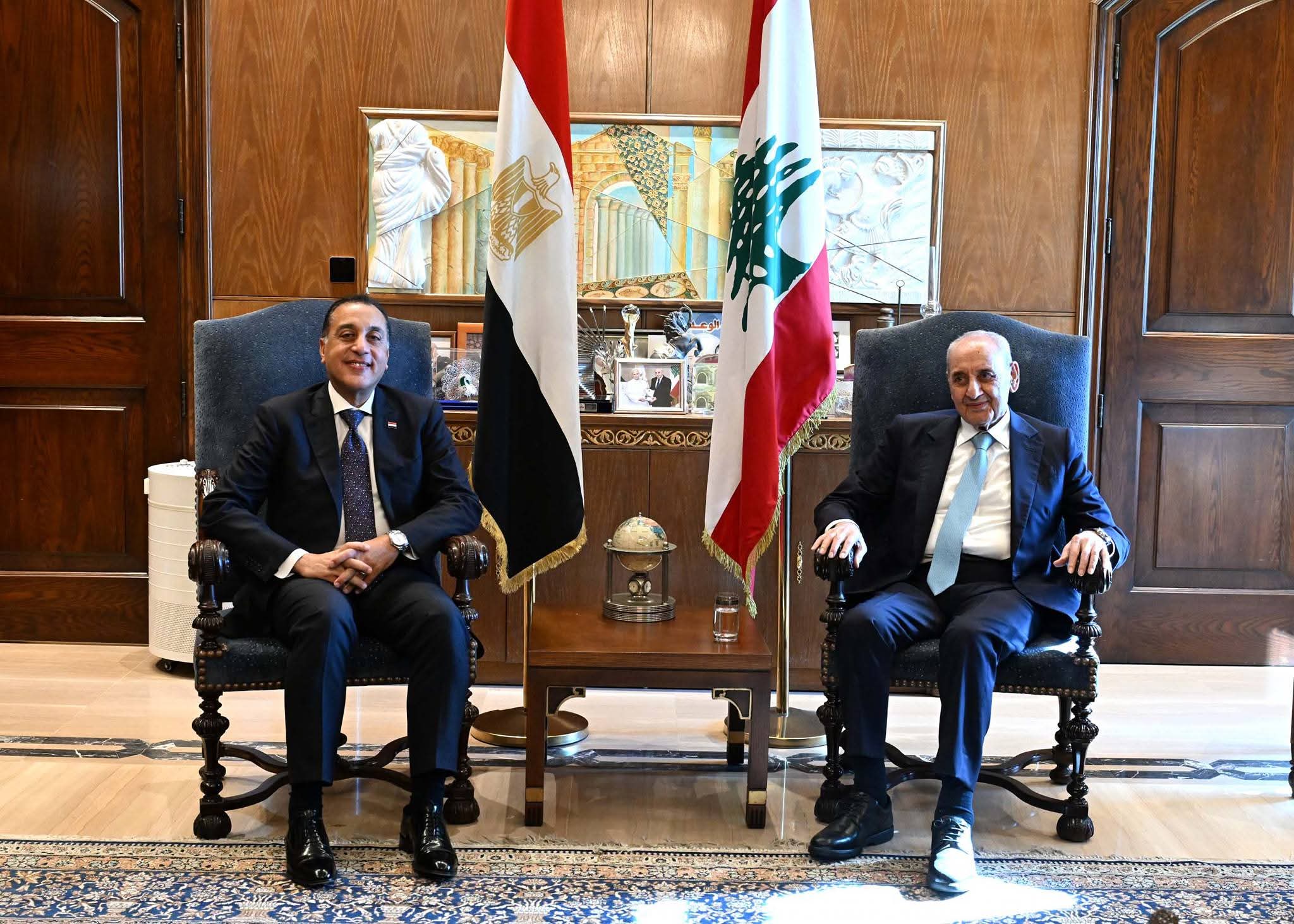 مدبولي يلتقي رئيس مجلس النواب اللبناني ويؤكد دعم مصر لاستقرار لبنان