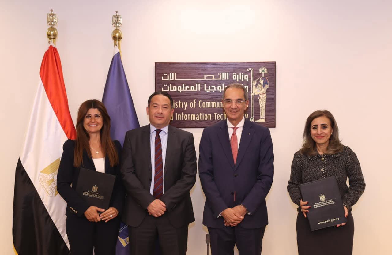 الاتصالات وأورنج يدعمان التشخيص الطبي عن بُعد بالقرى والمناطق النائية