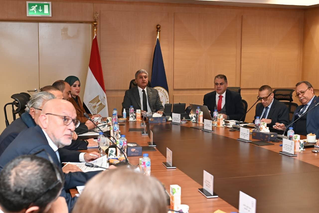 وزير السياحة يستعرض نتائج خطة التنشيط السياحي والاستراتيجية الترويجية المتكاملة