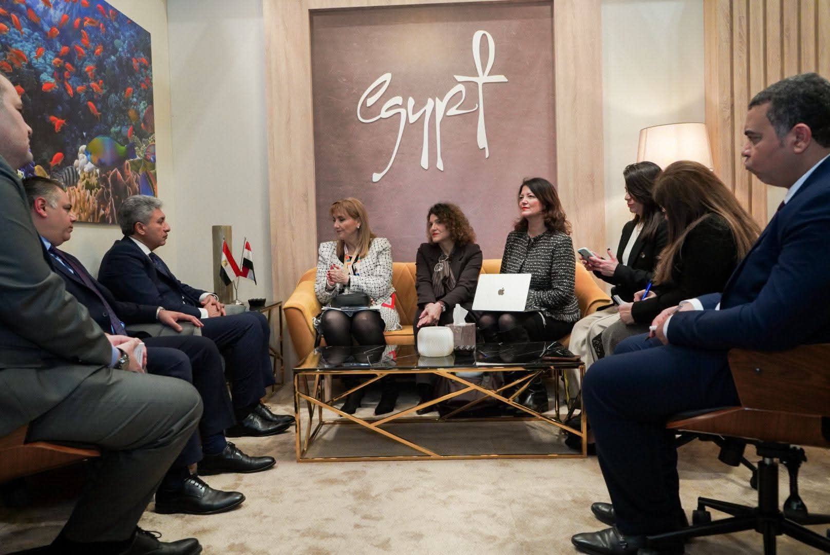 وزير السياحة يعزز الشراكة العالمية خلال فيتور مدريد 2026