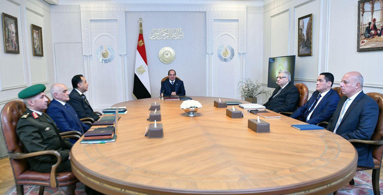 السيسي يشدد على تسريع توطين الصناعة وإنشاء مجمع خدمي متكامل