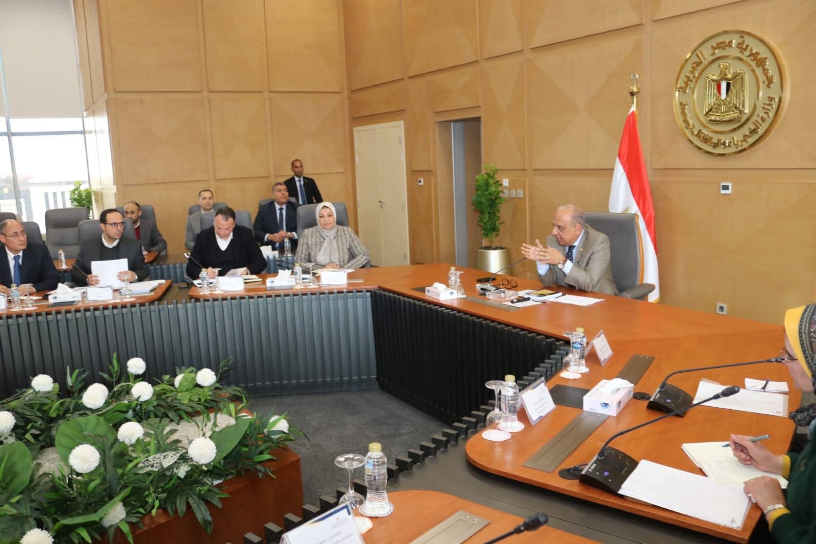 وزير الكهرباء: استقرار الشبكةالقومية أولوية ودعم الطاقات المتجددة مستمر