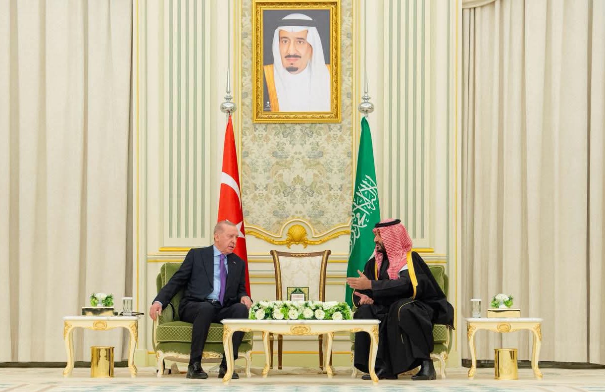 ولي العهد السعودي والرئيس التركي يبحثان تطوير العلاقات والتعاون المشترك