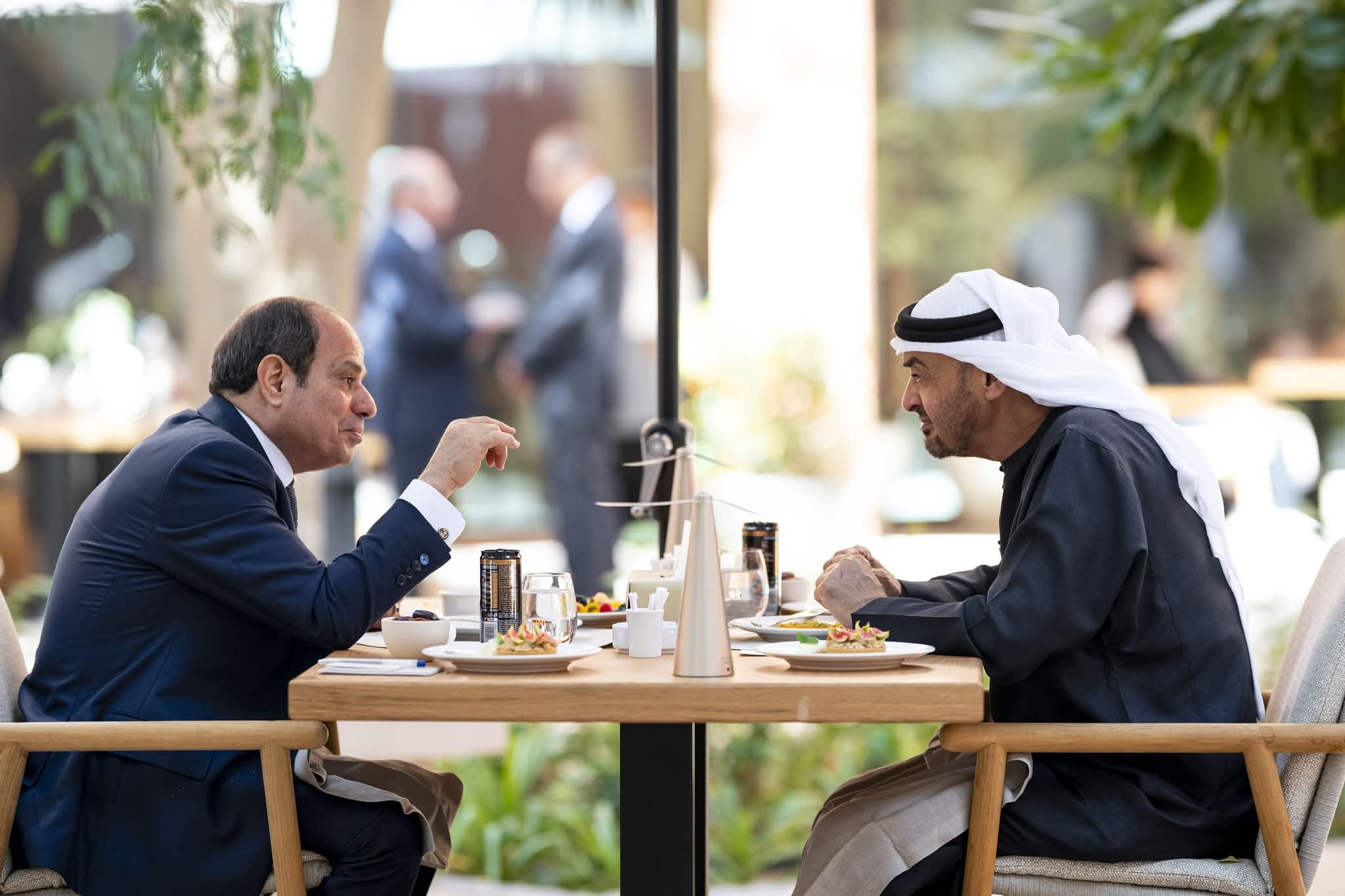 الرئيس السيسي في الإمارات لتعزيز التنسيق العربي وتوسيع آفاق التعاون 