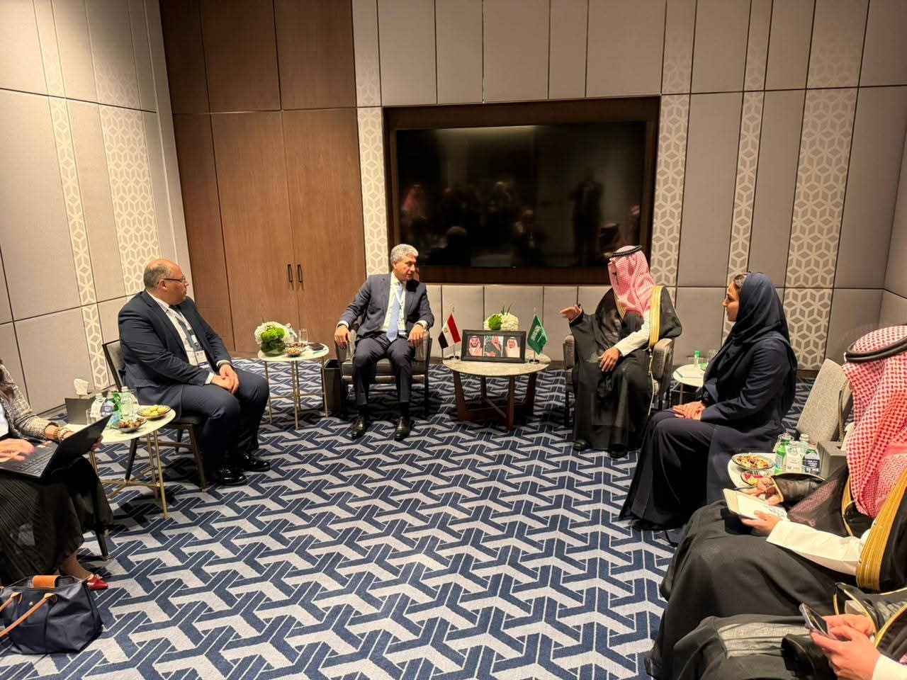 مباحثات مصرية سعودية بالكويت لتعزيز التعاون السياحي واستهداف الأسواق البعيدة